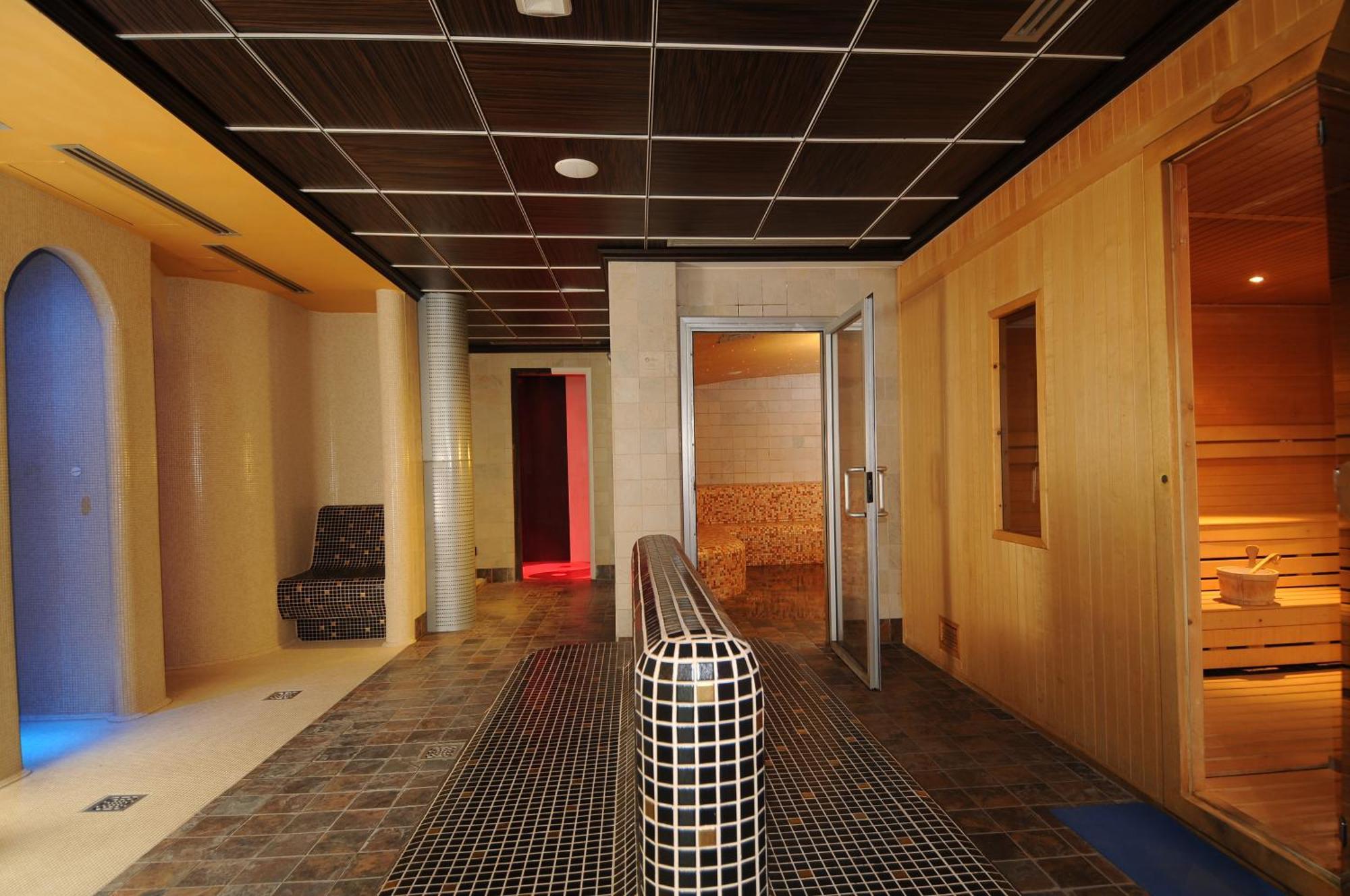 Hotel Petrarca Terme Montegrotto Terme Exteriör bild