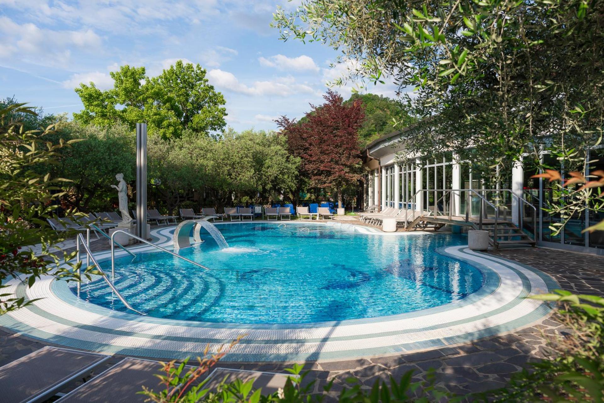 Hotel Petrarca Terme Montegrotto Terme Exteriör bild