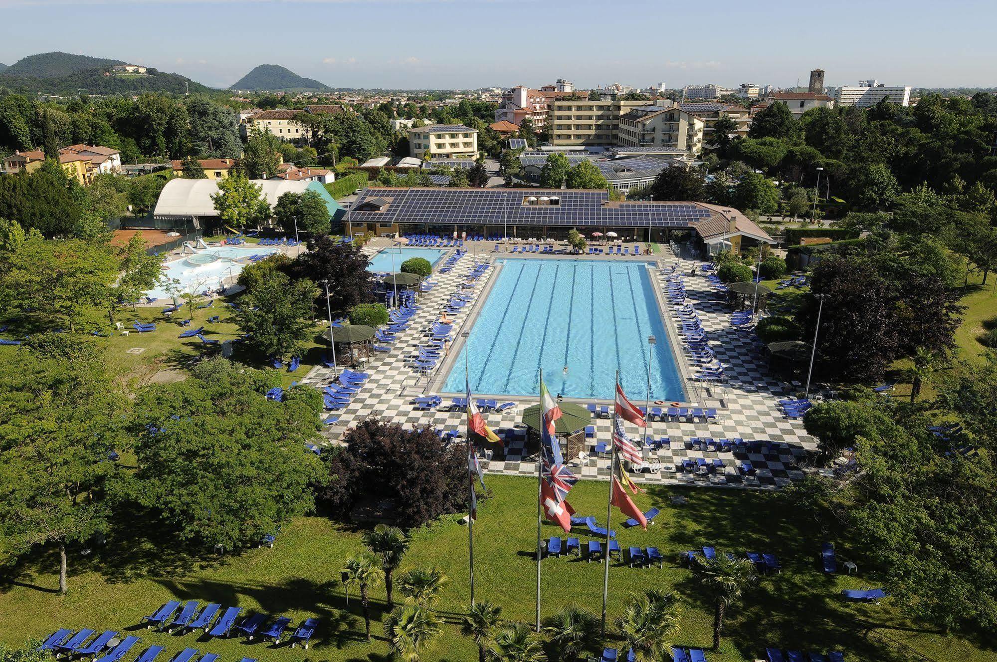 Hotel Petrarca Terme Montegrotto Terme Exteriör bild